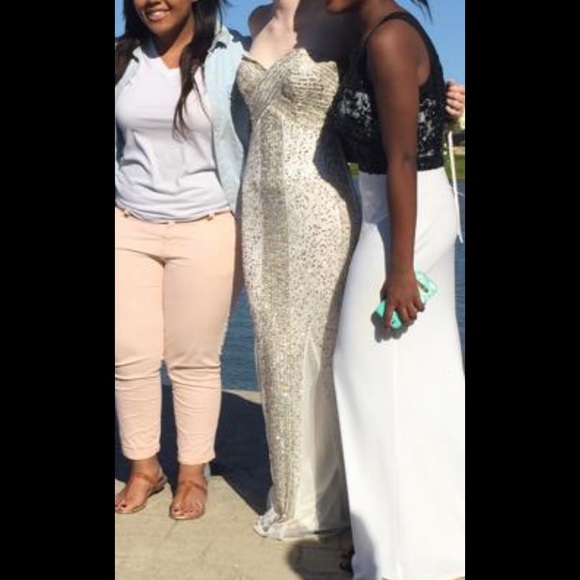 David’s Bridal Formal Dress - Picture 4 of 5